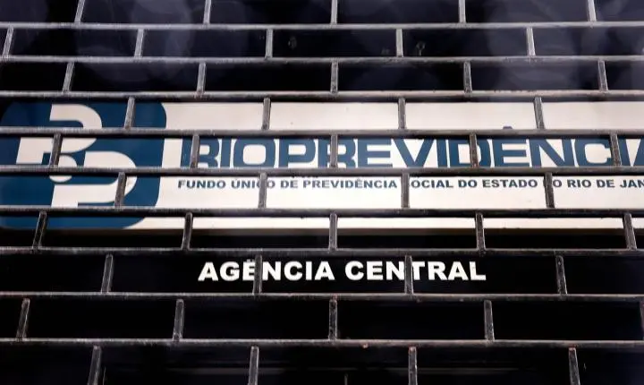 Operação policial investiga R$ 3,6 bilhões em fundos do Master ligados a Castro