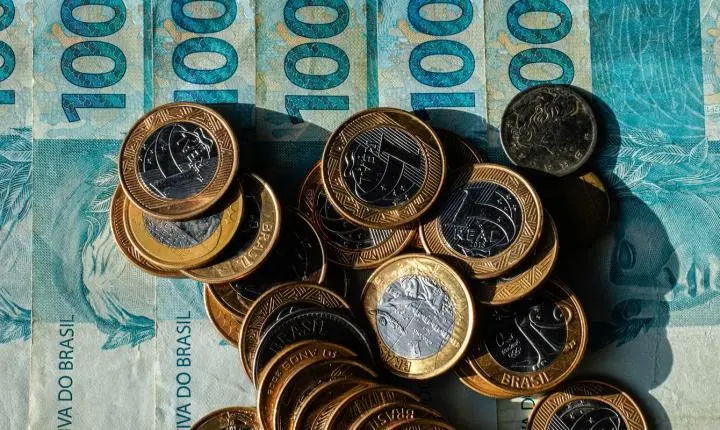 Projeto do Orçamento fixa o salário mínimo em 2027 no valor de R$ 1.741