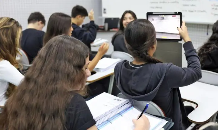 Pé-de-Meia 2026 paga parcela para nascidos em março e abril nesta terça