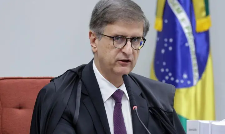 PGR exige liberação e acesso aos dados de Vorcaro a todos do STF