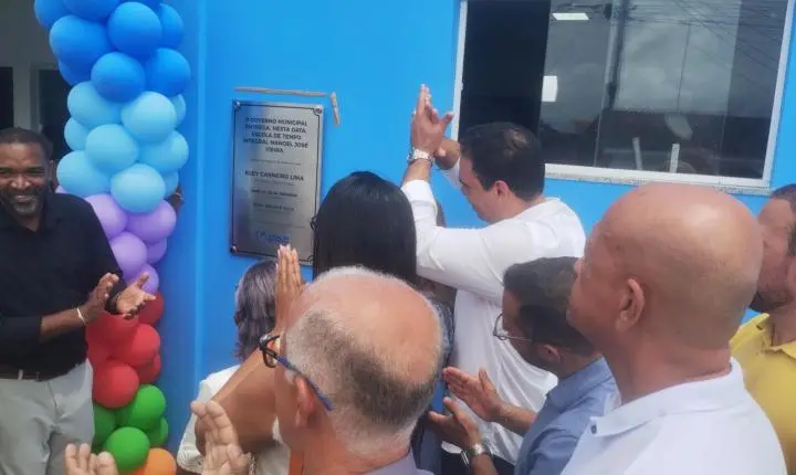 Prefeito Klay Lima Inaugura Escola em Coração de Maria