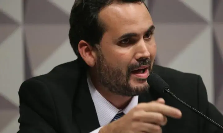Governo descarta retomar subsídio ao diesel de R$ 0,35 após alta do petróleo