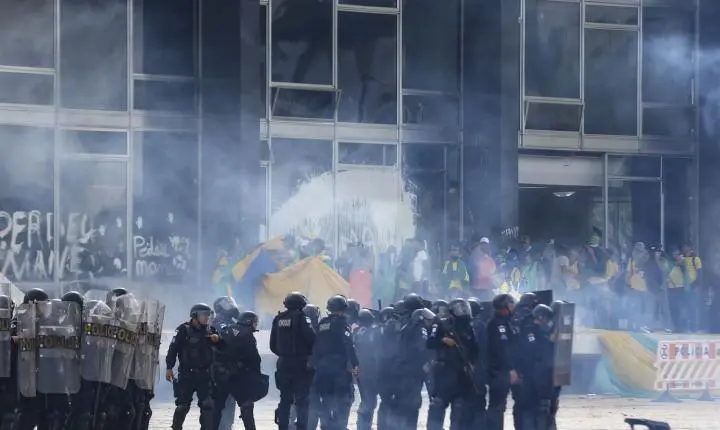 Supremo Tribunal Federal alcança 1.402 condenações por atos antidemocráticos