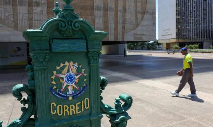 TCU alerta governo sobre risco fiscal dos Correios e defende compensação de custos