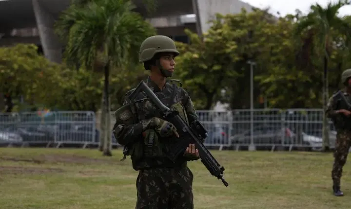 TSE autoriza o envio de forças federais no Rio para reforçar a segurança das eleições