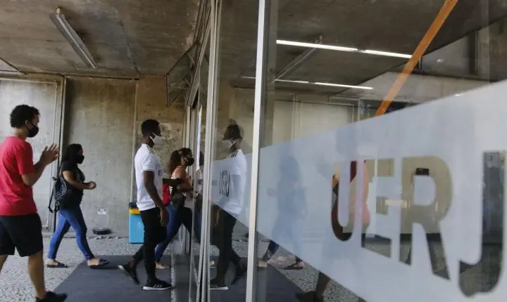 Uerj estabelece observatório para acompanhar a política de cotas