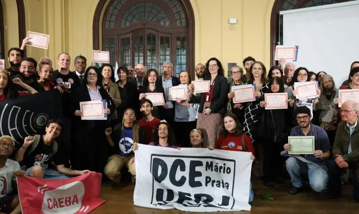UFRJ concede diplomas póstumos a estudantes e docentes vítimas da ditadura militar